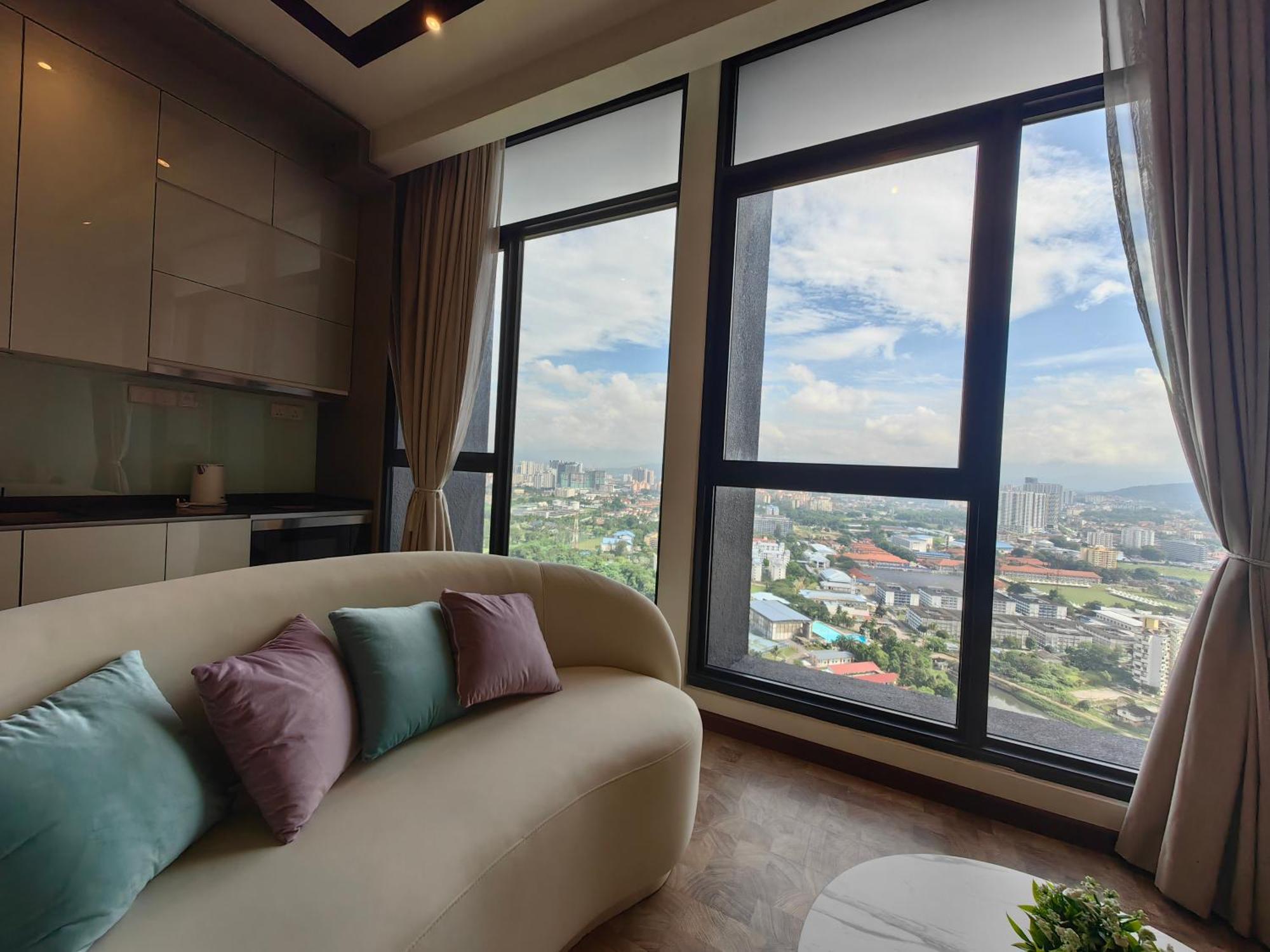 Expressionz Designer Suites Host By Aurora Premium Stay Kuala Lumpur Exterior foto